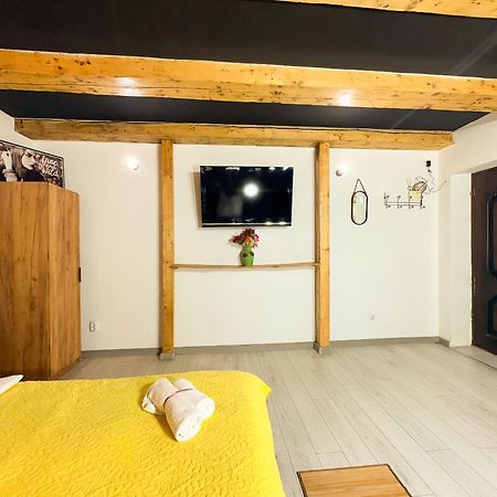 Venus Central Lux Studio Craiova Eksteriør billede